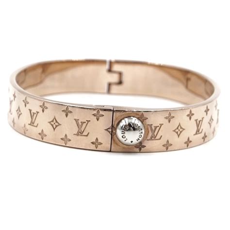 louis vuitton bracelet size chart|louis vuitton leather bracelet sizing.